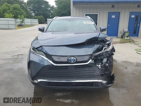 2022 Toyota Venza LE with VIN JTEAAAAH9NJ111056, listed as a Copart auction lot 56404594 with 16,485 mi miles and Salvage Title. Bid and sale history available at carsss.com. Image 5.