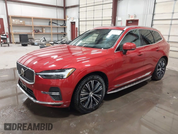 2022 Volvo XC60 Recharge Plug-In Hybrid Inscription with VIN YV4BR0DL2N1955142, listed as a IAAI auction lot 41565871 with 48,885 mi miles. Bid and sale history available at carsss.com. Image 17.