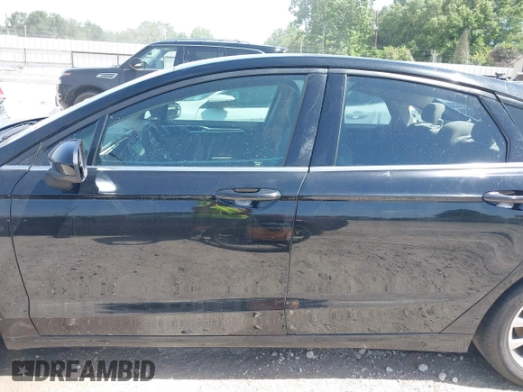 2017 Ford Fusion SE z VIN 3FA6P0HDXHR198388, wystawiony jako IAAI lot #42231069 z przebiegiem 143 709 mil mil oraz . Historia ofert i sprzedaży dostępna na DreamBid. Obrazek 13.