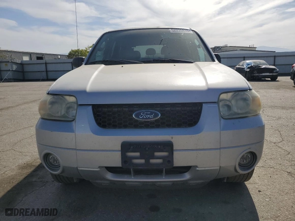 2006 Ford Escape Hybrid with VIN 1FMCU95H56KB21880, listed as a Copart auction lot 52235915 with 217,628 mi miles and Clean Title. Bid and sale history available at carsss.com. Image 5.