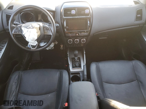 2018 Mitsubishi Outlander SEL z VIN JA4AR4AW6JZ013430, wystawiony jako Copart lot #43081945 z przebiegiem Nie podano mil oraz Szkody całkowita. Historia ofert i sprzedaży dostępna na DreamBid. Obrazek 8.