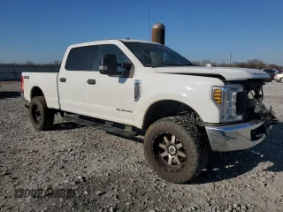 2019 Ford F-250 XL with VIN 1FT7W2BT7KEC40619, listed as a Copart auction lot 48854175 with 134,401 mi miles and Salvage title. Bid and sale history available at DreamBid. Image 4.