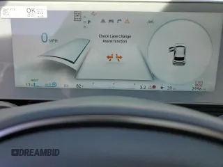 2024 Hyundai Ioniq 5 Limited с VIN KM8KR4DE6RU323580, выставлен на аукционе Copart как лот 52587585 с пробегом 2 996 миль миль и Списание • Salvage title. История ставок и продаж доступна на DreamBid. Изображение 9.