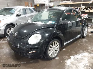 2008 Volkswagen New Beetle Convertible SE with VIN 3VWRG31Y88M412424, listed as a IAAI auction lot 41608648 with 86,658 mi miles. Bid and sale history available at carsss.com. Image 17.