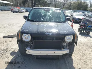 2017 Jeep Renegade Sport with VIN ZACCJAAH5HPE97377, listed as a Copart auction lot 47467545 with 128,006 mi miles and Salvage title. Bid and sale history available at DreamBid. Image 5.