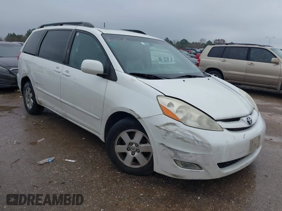 2010 Toyota Sienna XLE with VIN 5TDYK4CCXAS315235, listed as a IAAI auction lot 41451211 with 190,189 mi miles and . Bid and sale history available at carsss.com. Image 1.