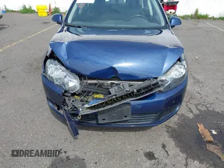 2014 Volkswagen Jetta TDI w/Sunroof & Nav с VIN 3VWPL7AJ6EM627504, выставлен на аукционе IAAI как лот 41970302 с пробегом 62 769 миль миль и . История ставок и продаж доступна на DreamBid. Изображение 6.