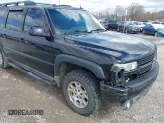 2004 Chevrolet Suburban Z71 with VIN 3GNFK16Z54G317104, listed as a IAAI auction lot 41729039 with 199,032 mi miles. Bid and sale history available at carsss.com. Image 1.