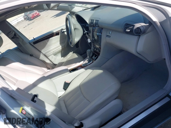 2007 Mercedes-Benz C 280 Luxury с VIN WDBRF92H67F898381, выставлен на аукционе IAAI как лот 41802139 с пробегом 147 866 миль миль и . История ставок и продаж доступна на DreamBid. Изображение 5.
