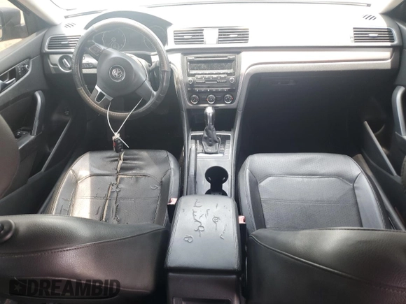 2014 Volkswagen Passat Wolfsburg Edition with VIN 1VWAT7A33EC066817, listed as a Copart auction lot 60502745 with 183,263 mi miles and Salvage title. Bid and sale history available at DreamBid. Image 8.