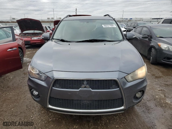 2010 Mitsubishi Outlander XLS with VIN JA4JT4AX1AZ014849, listed as a Copart auction lot 86227994 with 225,869 mi miles and Clean Title. Bid and sale history available at carsss.com. Image 5.
