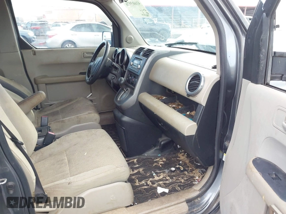 2011 Honda Element EX with VIN 5J6YH1H73BL000489, listed as a IAAI auction lot 41603976 with 145,573 mi miles and . Bid and sale history available at DreamBid. Image 5.