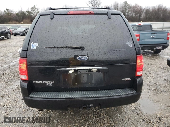 2005 Ford Explorer XLT with VIN 1FMZU63K35UA11887, listed as a Copart auction lot 45007395 with 275,405 mi miles and Salvage title. Bid and sale history available at DreamBid. Image 6.