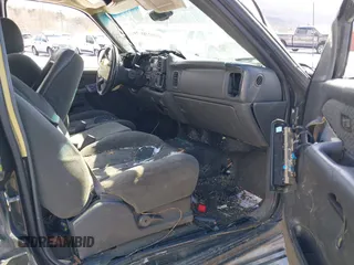 2004 Chevrolet Avalanche Z71 with VIN 3GNEK12T54G237444, listed as a IAAI auction lot 41592288 with 102,589 mi miles. Bid and sale history available at carsss.com. Image 5.