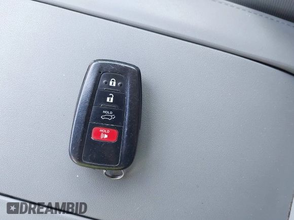 2021 Toyota Highlander L with VIN 5TDZZRAH3MS034975, listed as a IAAI auction lot 39170135 with 86,052 mi miles and . Bid and sale history available at DreamBid. Image 11.