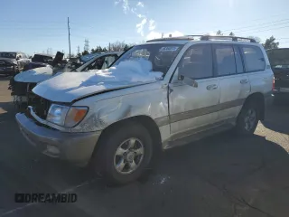 2000 Toyota Land Cruiser with VIN JT3HT05J5Y0098308, listed as a Copart auction lot 88364875 with 157,684 mi miles and Salvage Title. Bid and sale history available at carsss.com. Image 1.
