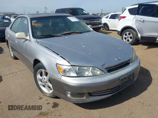 2001 Lexus ES 300 with VIN JT8BF28G715108719, listed as a IAAI auction lot 41672480 with 1 mi miles. Bid and sale history available at carsss.com. Image 1.