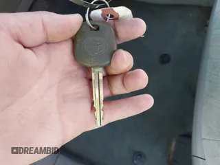 2017 Toyota Sienna LE Auto Access Seat с VIN 5TDKZ3DC9HS772056, выставлен на аукционе IAAI как лот 41435461 с пробегом 158 777 миль миль и . История ставок и продаж доступна на DreamBid. Изображение 11.