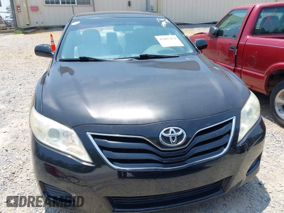 2011 Toyota Camry LE z VIN 4T1BF3EK3BU213440, wystawiony jako IAAI lot #42403474 z przebiegiem 150 700 mil mil oraz . Historia ofert i sprzedaży dostępna na DreamBid. Obrazek 6.