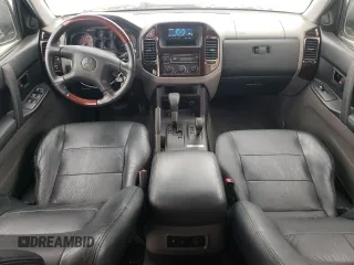 2002 Mitsubishi Montero Limited z VIN JA4MW51R22J051887, wystawiony jako Copart lot #58786385 z przebiegiem Nie podano mil oraz Tytuł czysty. Historia ofert i sprzedaży dostępna na DreamBid. Obrazek 8.