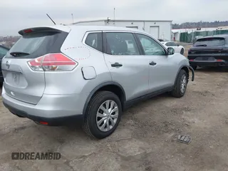 2016 Nissan Rogue SV with VIN KNMAT2MT8GP701527, listed as a IAAI auction lot 41685667 with 112,183 mi miles. Bid and sale history available at carsss.com. Image 4.