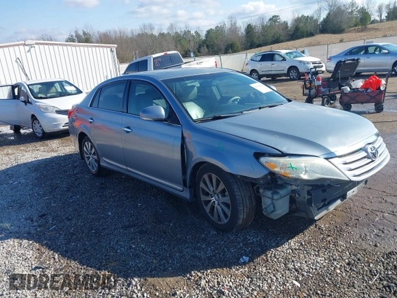 2012 Toyota Avalon z VIN 4T1BK3DB5CU456391, wystawiony jako IAAI lot #41388405 z przebiegiem 107 280 mil mil oraz . Historia ofert i sprzedaży dostępna na DreamBid. Obrazek 1.