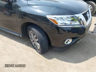 2016 Nissan Pathfinder SL z VIN 5N1AR2MM7GC604846, wystawiony jako IAAI lot #42507502 z przebiegiem 154 262 mil mil oraz . Historia ofert i sprzedaży dostępna na DreamBid. Obrazek 6.