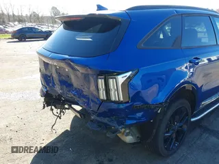 2022 Kia Sorento SX z VIN 5XYRKDLF4NG112780, wystawiony jako IAAI lot #41856274 z przebiegiem 27 415 mil mil oraz . Historia ofert i sprzedaży dostępna na DreamBid. Obrazek 17.