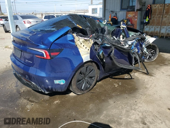 2025 Tesla Model 3 Long Range z VIN 5YJ3E1EBXSF886055, wystawiony jako Copart lot #50578085 z przebiegiem 13 945 mil mil oraz Szkoda całkowita • Salvage title. Historia ofert i sprzedaży dostępna na DreamBid. Obrazek 3.