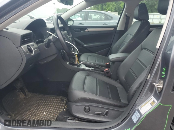 2020 Volkswagen Passat SE with VIN 1VWSA7A34LC021327, listed as a Copart auction lot 61075545 with 39,445 mi miles and Salvage title. Bid and sale history available at DreamBid. Image 7.