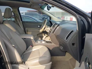 2008 Ford Edge SEL z VIN 2FMDK48C88BA05891, wystawiony jako IAAI lot #42311230 z przebiegiem 146 515 mil mil oraz . Historia ofert i sprzedaży dostępna na DreamBid. Obrazek 5.