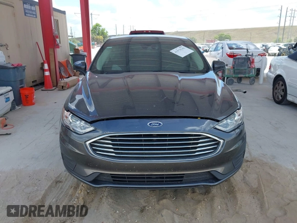 2019 Ford Fusion SE with VIN 3FA6P0HDXKR162353, listed as a IAAI auction lot 41970142 with 90,411 mi miles. Bid and sale history available at carsss.com. Image 13.