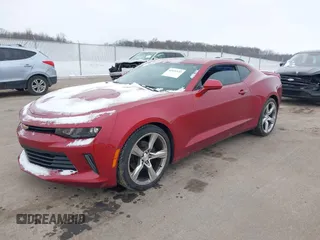 2017 Chevrolet Camaro 1LT z VIN 1G1FB1RS9H0124237, wystawiony jako IAAI lot #41631133 z przebiegiem 98 394 mil mil oraz . Historia ofert i sprzedaży dostępna na DreamBid. Obrazek 17.