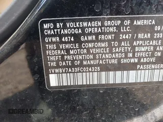 2015 Volkswagen Passat SE z VIN 1VWBV7A33FC024325, wystawiony jako IAAI lot #42313126 z przebiegiem 179 964 mil mil oraz . Historia ofert i sprzedaży dostępna na DreamBid. Obrazek 9.