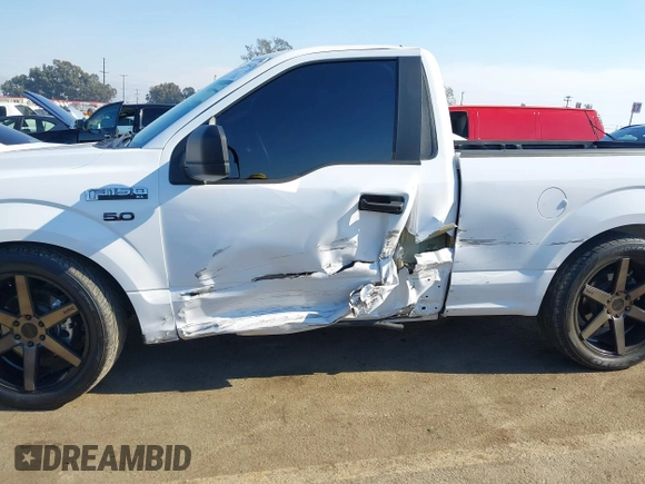 2019 Ford F-150 XL z VIN 1FTMF1C55KKF28511, wystawiony jako IAAI lot #41255476 z przebiegiem 26 638 mil mil oraz . Historia ofert i sprzedaży dostępna na DreamBid. Obrazek 14.