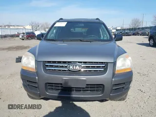 2008 Kia Sportage LX with VIN KNDJE723487455152, listed as a IAAI auction lot 41638720 with 247,286 mi miles. Bid and sale history available at carsss.com. Image 11.