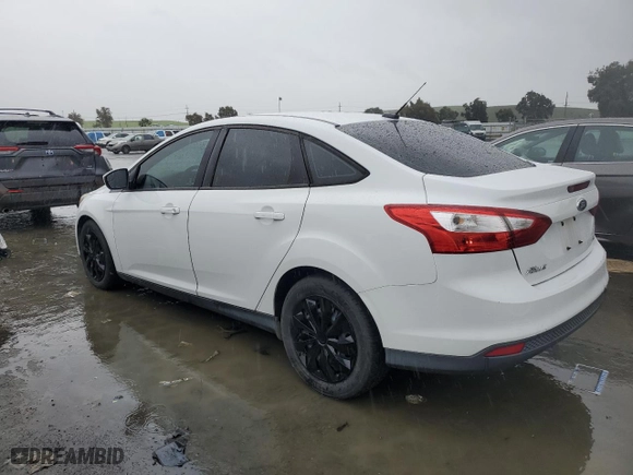 2012 Ford Focus SE with VIN 1FAHP3F23CL140108, listed as a Copart auction lot 43767355 with 145,231 mi miles and Salvage Title. Bid and sale history available at carsss.com. Image 2.