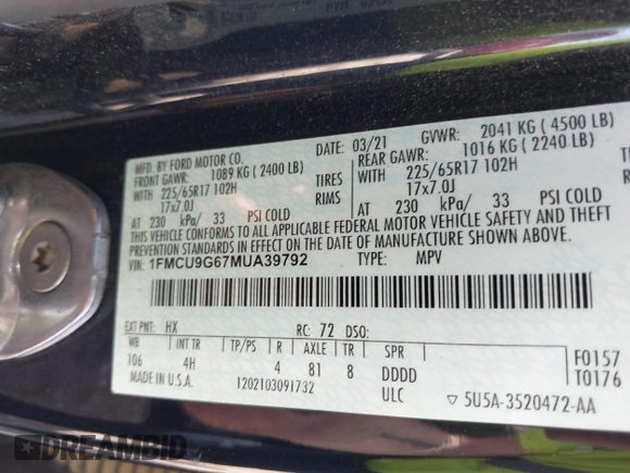 2021 Ford Escape SE z VIN 1FMCU9G67MUA39792, wystawiony jako IAAI lot #42091121 z przebiegiem 135 920 mil mil oraz . Historia ofert i sprzedaży dostępna na DreamBid. Obrazek 9.