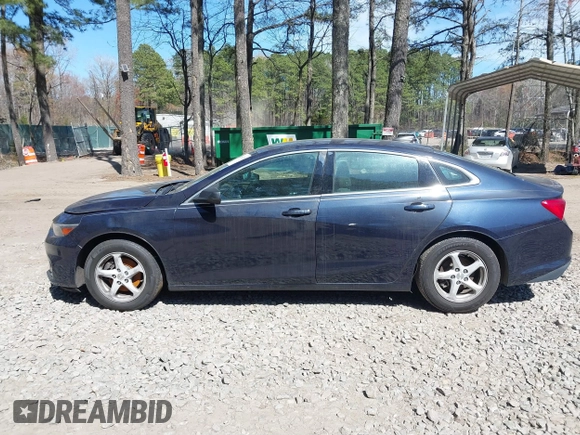2016 Chevrolet Malibu LS z VIN 1G1ZB5ST3GF204541, wystawiony jako IAAI lot #41880728 z przebiegiem 192 872 mil mil oraz . Historia ofert i sprzedaży dostępna na DreamBid. Obrazek 13.