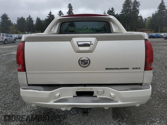 2005 Cadillac Escalade EXT z VIN 3GYEK62N45G133207, wystawiony jako Copart lot #54935685 z przebiegiem 131 962 mil mil oraz Szkoda całkowita • Salvage title. Historia ofert i sprzedaży dostępna na DreamBid. Obrazek 6.