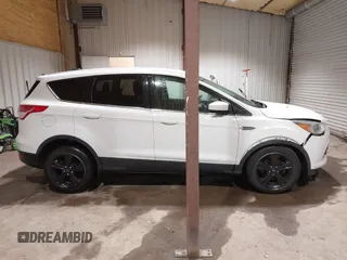 2016 Ford Escape SE with VIN 1FMCU0G71GUB12387, listed as a IAAI auction lot 41920617 with 93,919 mi miles. Bid and sale history available at carsss.com. Image 14.