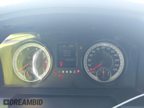 2016 Ram 1500 Express z VIN 1C6RR6FG2GS242881, wystawiony jako IAAI lot #41657054 z przebiegiem 126 658 mil mil oraz . Historia ofert i sprzedaży dostępna na DreamBid. Obrazek 7.