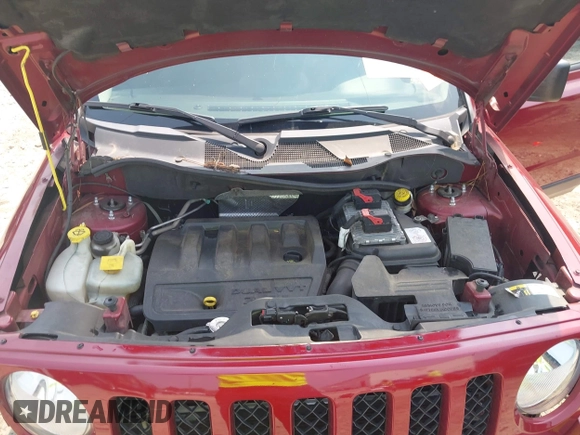 2016 Jeep Patriot Latitude with VIN 1C4NJPFB6GD603624, listed as a IAAI auction lot 42411731 with 187,485 mi miles and . Bid and sale history available at DreamBid. Image 10.