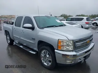 2013 Chevrolet Silverado 1500 LT with VIN 3GCPCSE06DG302775, listed as a IAAI auction lot 41903005 with 409,637 mi miles and . Bid and sale history available at DreamBid. Image 1.
