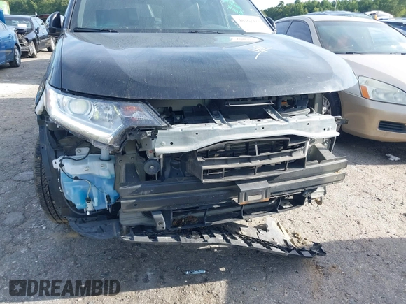2020 Mitsubishi Outlander SE z VIN JA4AD3A39LZ031129, wystawiony jako IAAI lot #40262423 z przebiegiem 67 241 mil mil oraz . Historia ofert i sprzedaży dostępna na DreamBid. Obrazek 18.
