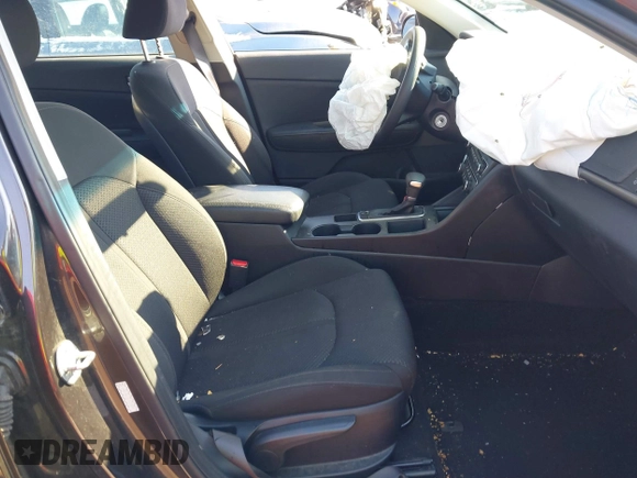 2018 Kia Optima LX with VIN KNAGT4L30J5235891, listed as a IAAI auction lot 41412579 with 44,362 mi miles. Bid and sale history available at carsss.com. Image 5.