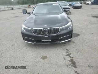 2019 BMW 7 Series 740i xDrive z VIN WBA7E4C55KGV70212, wystawiony jako Copart lot #57330965 z przebiegiem 48 408 mil mil oraz Szkoda całkowita • Salvage title. Historia ofert i sprzedaży dostępna na DreamBid. Obrazek 13.