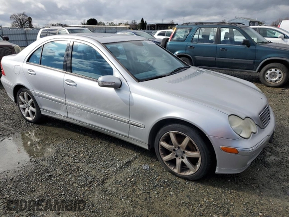 2003 Mercedes-Benz C 230 Kompressor with VIN WDBRF40J23F381503, listed as a Copart auction lot 45225075 with 92,894 mi miles and Clean Title. Bid and sale history available at DreamBid. Image 4.