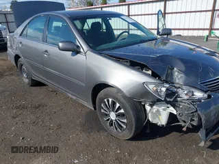 2006 Toyota Camry STD with VIN 4T1BE32K66U718658, listed as a IAAI auction lot 42086473 with 204,314 mi miles. Bid and sale history available at carsss.com. Image 6.