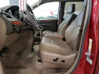 2015 Chrysler Town & Country Touring-L with VIN 2C4RC1CG1FR674900, listed as a Copart auction lot 53562085 with 99,030 mi miles and Clean Title. Bid and sale history available at carsss.com. Image 7.